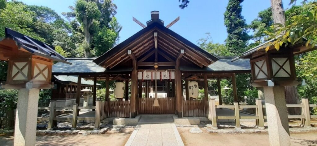 蚕ノ社(木嶋坐天照御魂神社) 