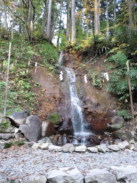 中社のさざれ滝